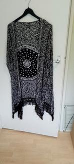 Prachtig mouwloos vest met leuke print en franjes, onesize, Ophalen of Verzenden, Zo goed als nieuw, Maat 38/40 (M), Zwart