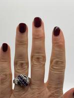 A616 Prachtige zilveren ring paarse steen maat 19, Sieraden, Tassen en Uiterlijk, Ringen, 19 tot 20, Ophalen of Verzenden, X, Dame