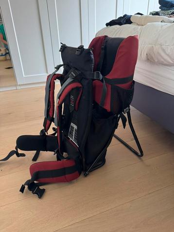 Kinder rugdrager beschikbaar voor biedingen