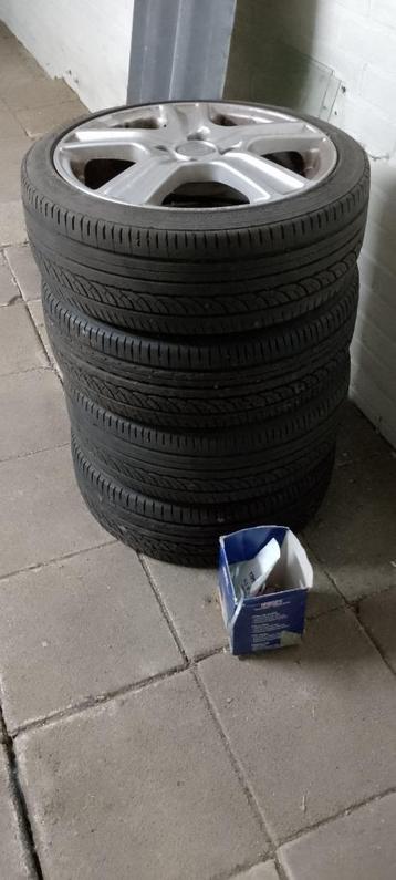 Sportvelgen met zomerbanden 15 inc  (Suzuki ) beschikbaar voor biedingen
