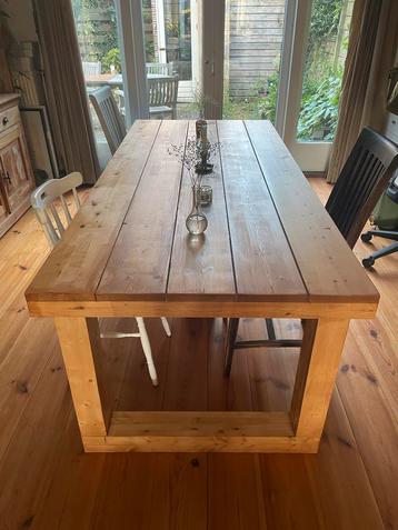 Grenen eettafel 220 x 100 beschikbaar voor biedingen