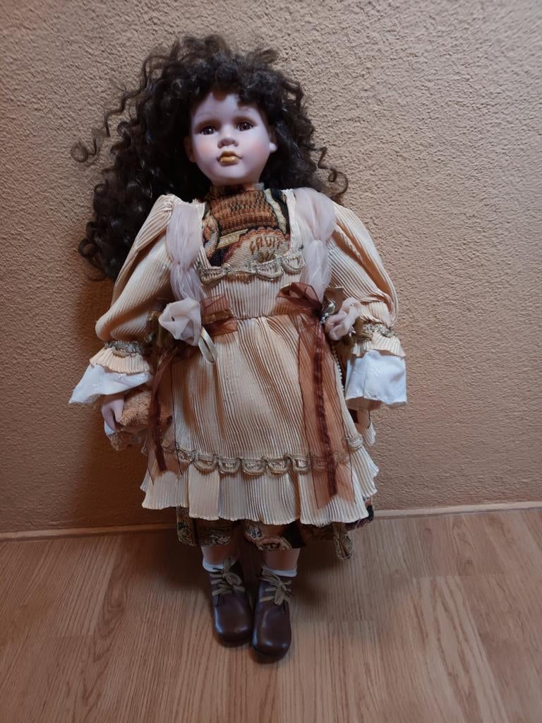 Porseleinen pop 70 cm, Ophalen of Verzenden, Zo goed als nieuw, Pop