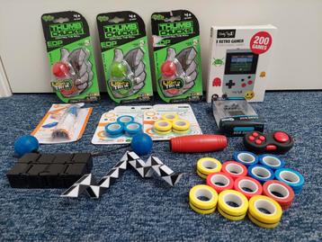 Diverse gadgets/fidgets  beschikbaar voor biedingen