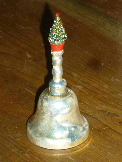 Verzilverd Geëmailleerde Tafelbel Dennenboom, Diversen, Kerst, Ophalen