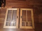 2 antieke houten kastdeurtjes met glas. 68,3 x 44,8 cm, Doe-het-zelf en Verbouw, Kozijnen en Schuifpuien, Gebruikt, Raamkozijn
