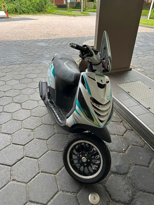 Piaggio Zip 172cc Stage 2 Gereviseerd, Fietsen en Brommers, Scooters | Piaggio, Zo goed als nieuw, Zip, Ophalen