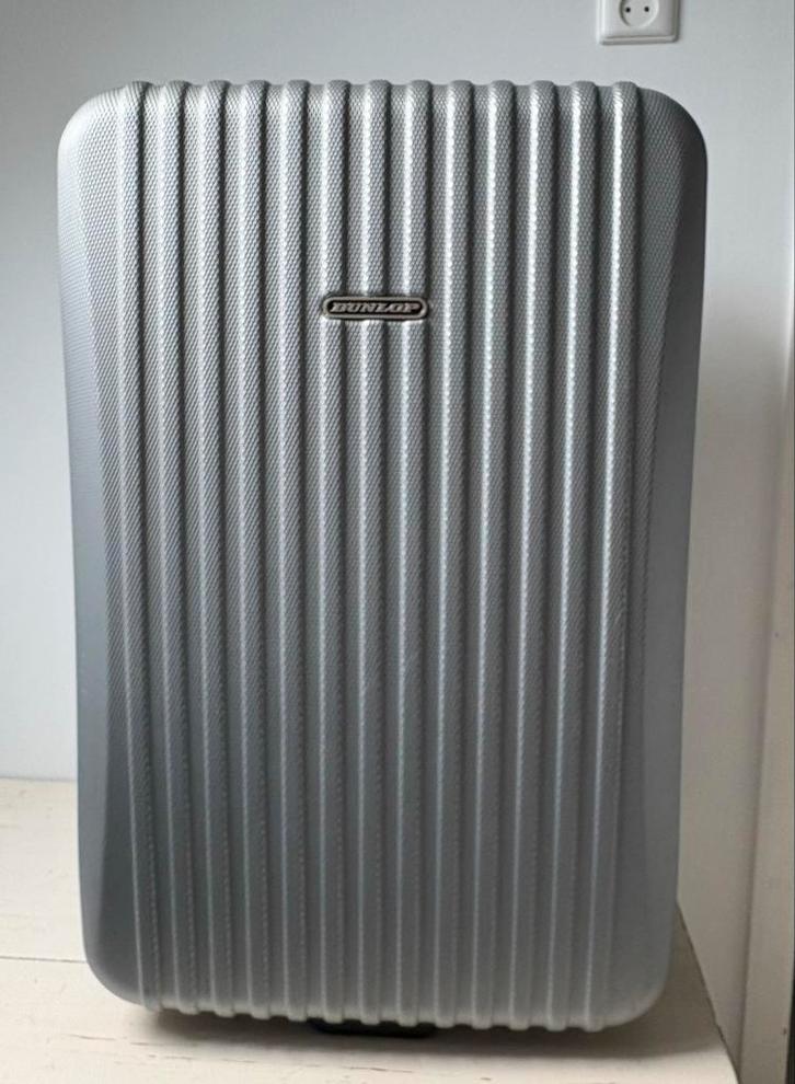 Dunlop Grote Trolley Koffer - Zilver/Grijs, Sieraden, Tassen en Uiterlijk, Koffers, Zo goed als nieuw, Hard kunststof, 70 cm of meer
