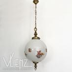 Vintage, brocante, hanglamp, bollamp metaal glas bloemen, Ophalen, Gebruikt, Vintage, retro, brocante, midcentury, -