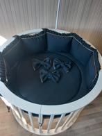 NIEUW!!! HAND GEMAAKT,2X BOX AANKLEDING,90CM., Kinderen en Baby's, Boxen, Ophalen of Verzenden, Nieuw, Rond