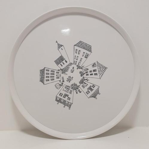 Dienblad Zweeds ontwerp., Huis en Inrichting, Woonaccessoires | Dienbladen, Gebruikt, Kunststof, Rond, Ophalen of Verzenden