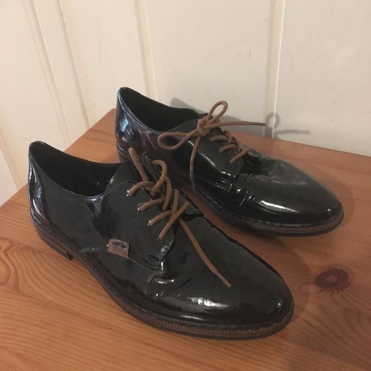 Aparte zwarte tijgerprint lakleren pumps van Rieker, maat 38, Kleding | Dames, Schoenen, Zo goed als nieuw, Pumps, Zwart, Verzenden