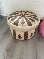Mooie vintage poef '70, Huis en Inrichting, Ophalen of Verzenden, Zo goed als nieuw, Rond, 50 tot 75 cm