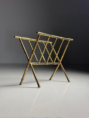 Faux Bamboo lectuurbak beschikbaar voor biedingen