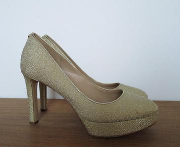 Nr.134: Geweldige Michael Kors Schoenen Plateau pump beschikbaar voor biedingen