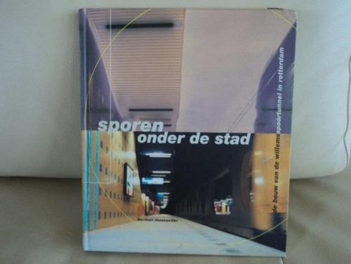 Sporen onder de stad, Boeken, Geschiedenis | Stad en Regio, Gelezen, 20e eeuw of later, Ophalen of Verzenden