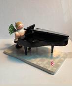 Wendt & Kuhn nr 8 engeltje met stippen achter open vleugel, Antiek en Kunst, Ophalen