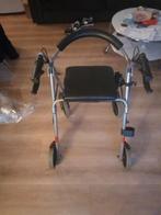 Rollator in zeer goede staat kleur grijs / zwart, Diversen, Looprekken, Ophalen, Zo goed als nieuw