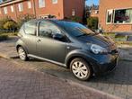 Toyota Aygo 1.0 12V Vvt-i 5DRS 2006 Grijs, Auto's, Toyota, Voorwielaandrijving, Stof, Zwart, 4 stoelen