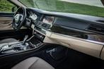 BMW 5-serie 518d High Executive | NAP | Leer | Groot Navi, Auto's, Automaat, Achterwielaandrijving, 4 cilinders, Wit