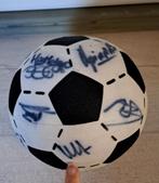 Bal met Feyenoord handtekeningen uit 1991, Bal, Ophalen of Verzenden, Zo goed als nieuw