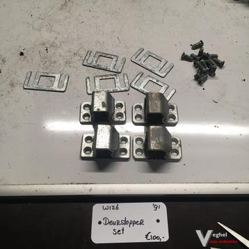 Mercedes W126  1991    Deurstopper Set van 4 beschikbaar voor biedingen
