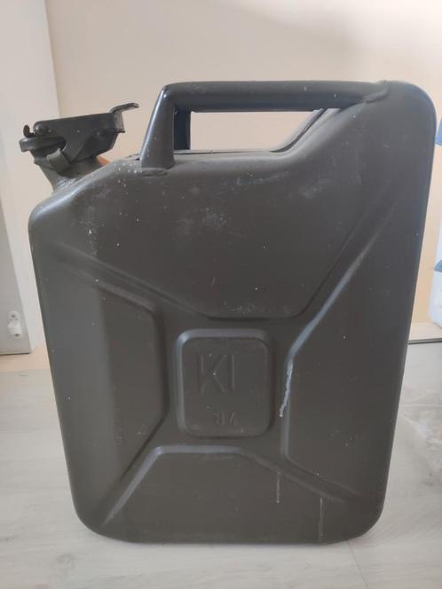 Vintage Jerrycan Legergroen - Decoratie/Verzameling, Auto diversen, Overige Auto diversen, Ophalen of Verzenden