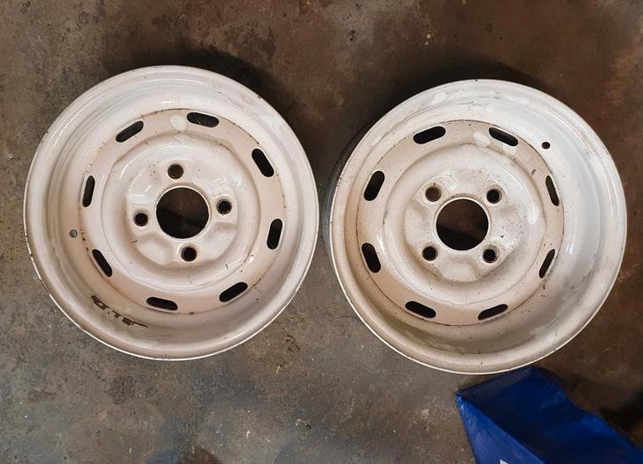 Volkswagen Kever 1200 1600 verbrede velgen, Auto diversen, Overige Auto diversen, Ophalen
