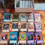 300+ yugioh kaarten, Ophalen of Verzenden, Zo goed als nieuw, Meerdere kaarten, Foil