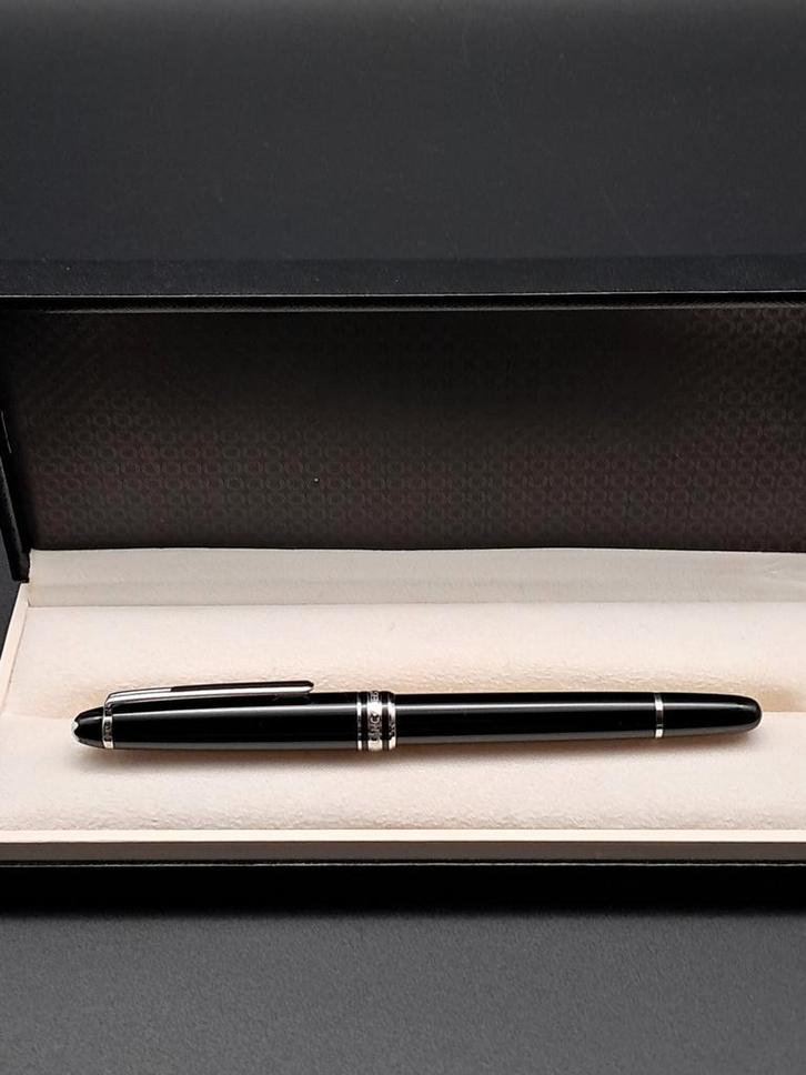 Montblanc Meisterstück Classique Rollerball Platinum Line, Verzamelen, Pennenverzamelingen, Gebruikt, Overige typen, Mont Blanc