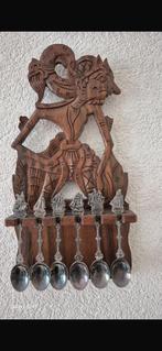 Oud Indonesisch Wajang lepelrek, houten handsnijwerk., Antiek en Kunst, Ophalen of Verzenden