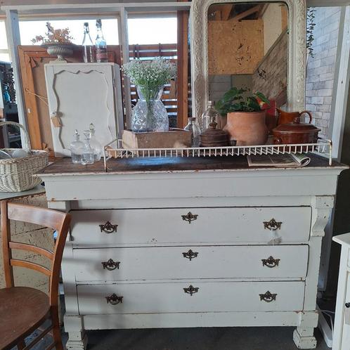 Brocante vintage winkel, Antiek en Kunst, Antiek | Meubels | Kasten, Ophalen of Verzenden
