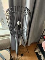 Zwarte industriele staande lamp, Huis en Inrichting, Lampen | Vloerlampen, Ophalen, Zo goed als nieuw, 150 tot 200 cm