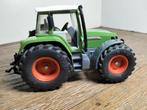 Te koop Siku Fendt Favorit 712 Vario Licht groen . (A)., Hobby en Vrije tijd, Modelauto's | 1:32, Ophalen of Verzenden, Zo goed als nieuw