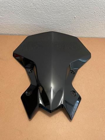 Hoog windscherm tekoop voor de Kawasaki Z900 & Z650. Smoke beschikbaar voor biedingen