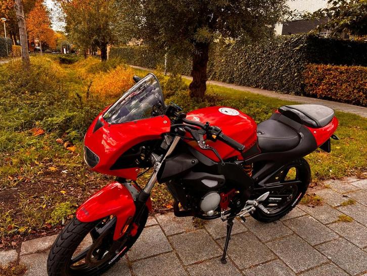 Aprilia RS50 Tuono 2T - 2005, Fietsen en Brommers, Brommers | Overige merken, Zo goed als nieuw, Maximaal 45 km/u, Ophalen