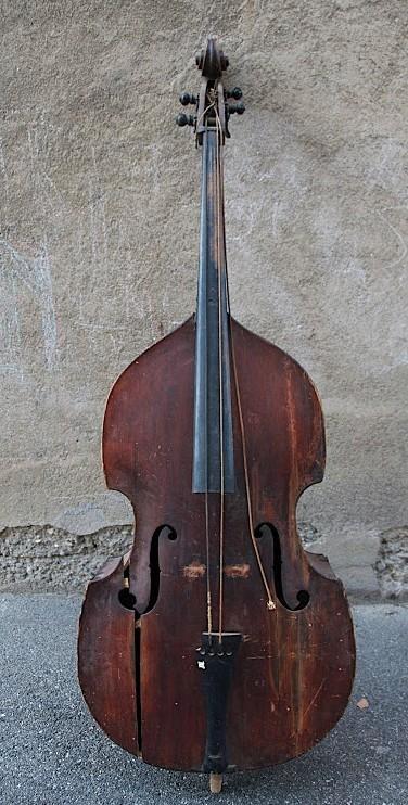 Oude kapotte Contrabas GEZOCHT, Muziek en Instrumenten, Strijkinstrumenten | Contrabassen, Gebruikt, Ophalen