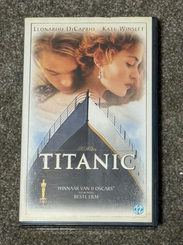 Titanic VHS Videoband beschikbaar voor biedingen