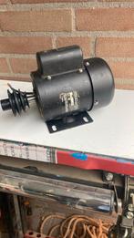 Elektro motor 1400 toeren 400 Watt  30 volt, Ophalen, Nieuw, Elektromotor