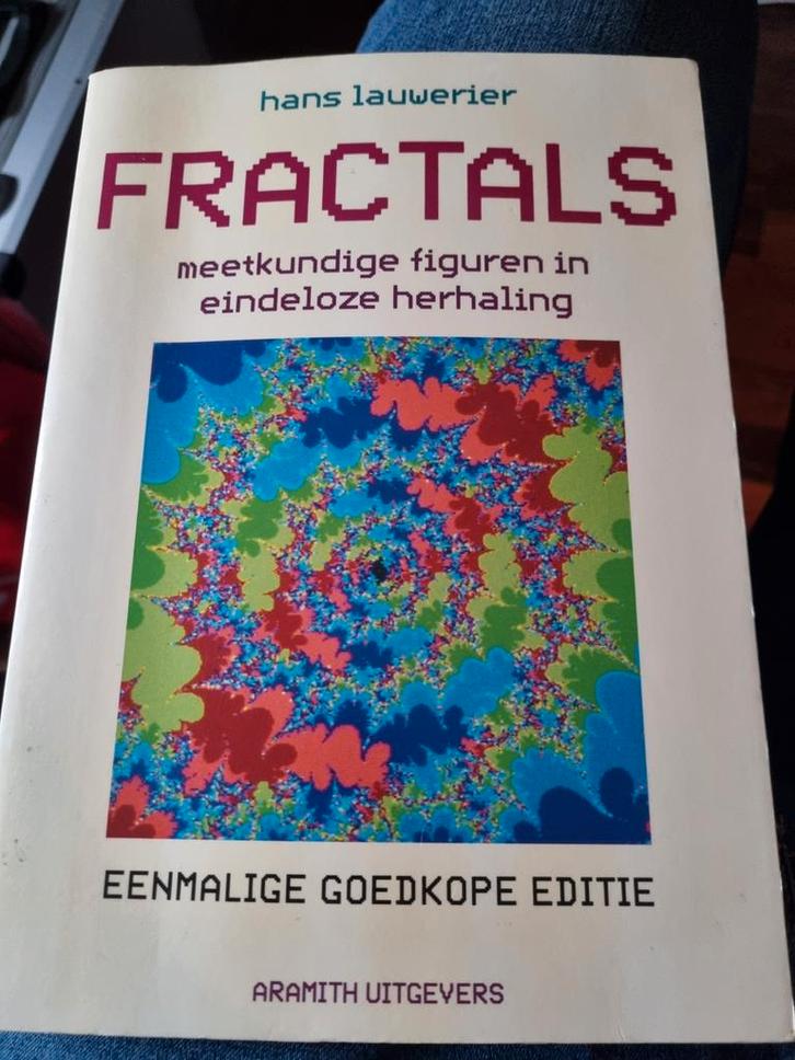Fractals - Hans Lauwerier, Boeken, Wetenschap, Gelezen, Natuurwetenschap, Ophalen of Verzenden