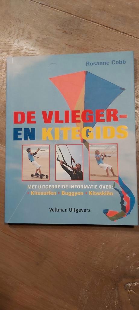R. Cobb - De vlieger- en kitegids, Boeken, Overige Boeken, Zo goed als nieuw, Ophalen of Verzenden