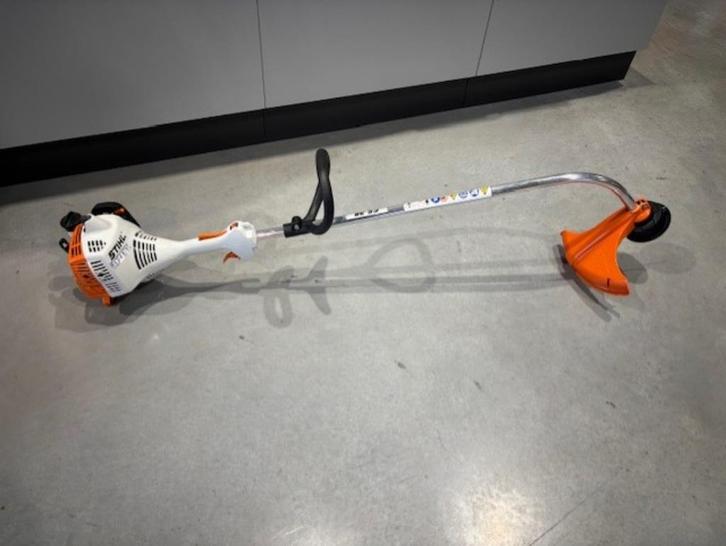 Stihl FS 38 benzine grastrimmer / bosmaaier DEMO, Tuin en Terras, Bosmaaiers, Zo goed als nieuw, Benzine, 10 tot 30 cm, Ophalen