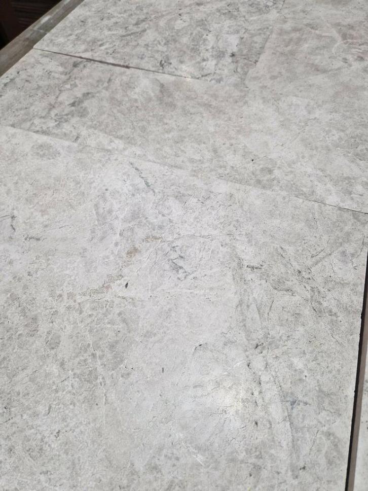 AANBIEDING! MARMER TEGELS ROMAANS VERBAND, Huis en Inrichting, Stoffering | Vloerbedekking, Nieuw, Parket, minder dan 10 m², Ophalen of Verzenden