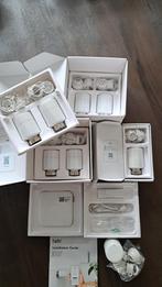 Tado Radiatorknoppen 8 stuks + Thermostaat, Ophalen of Verzenden, Slimme thermostaat, Zo goed als nieuw