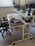 Stevige computertafel met opstuk, Huis en Inrichting, Bureaus, Ophalen, Met wielen, Gebruikt, Bureau