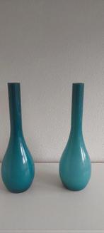 2 blauweglazen vazen, Ophalen, Blauw, Minder dan 50 cm, Glas