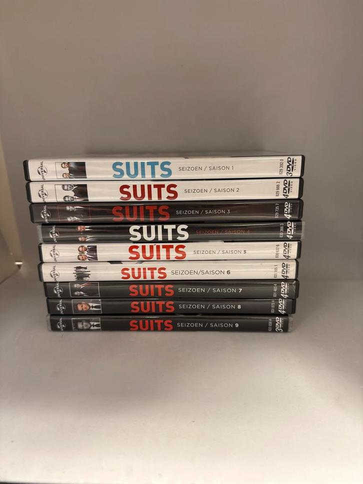 Suits Seizoen 1-9 DVD (compleet), Cd's en Dvd's, Dvd's | Tv en Series, Zo goed als nieuw, Drama, Boxset, Vanaf 12 jaar, Ophalen of Verzenden