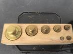 Houten blok met gewichten van koper. Vintage, Antiek en Kunst, Ophalen of Verzenden