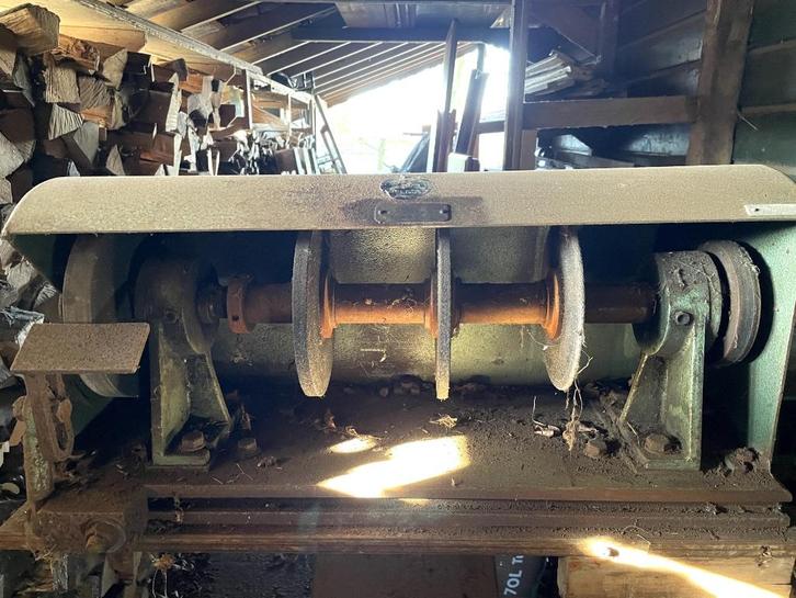 Helma slijpmachine, op stevige metalen voet, Doe-het-zelf en Verbouw, Gereedschap | Slijpmachines, Gebruikt, Werkbankslijpmachine