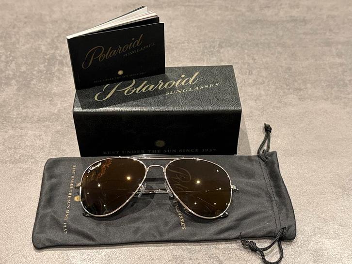 Polaroid Seventy-Five Jubileum Zonnebril - Nieuwstaat!, Sieraden, Tassen en Uiterlijk, Zonnebrillen en Brillen | Dames, Nieuw