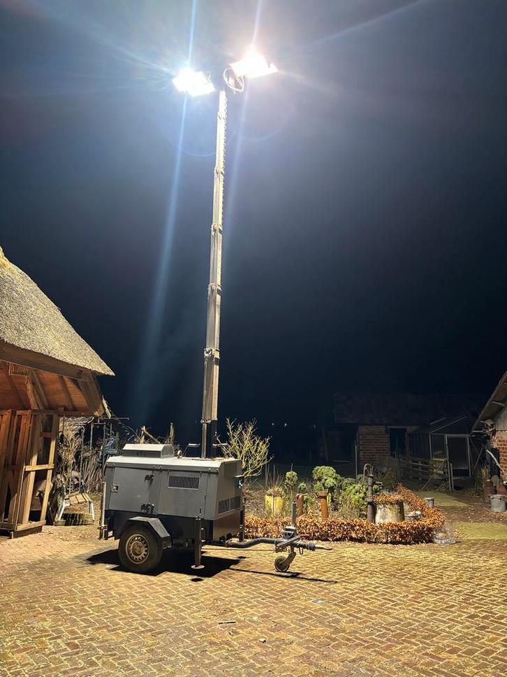 Lightower VT1, Lichtmast, Doe-het-zelf en Verbouw, Bouwverlichting, Gebruikt, Overige typen, 500 watt of meer, Met statief, Ophalen